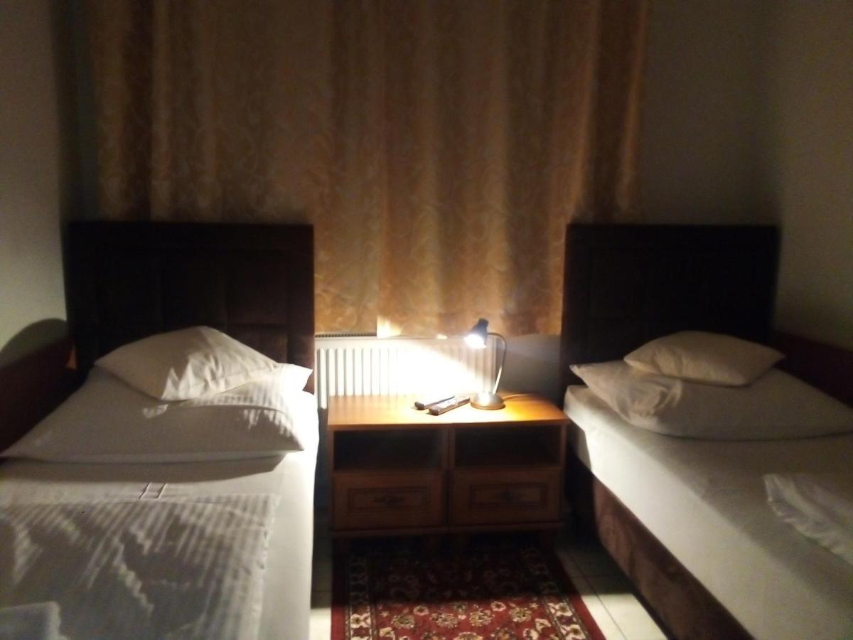 Villa Minerva Zielona Góra Buitenkant foto